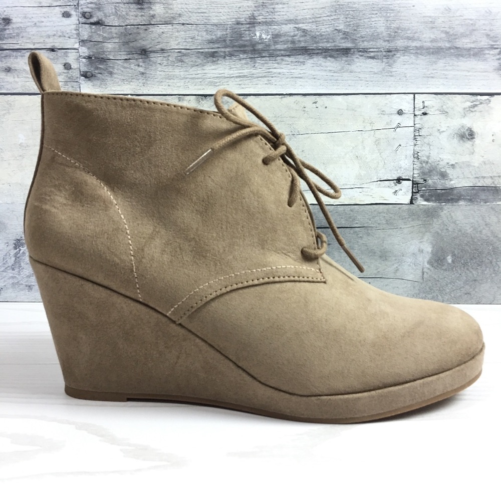 DV TERRI Wedge Lace-Up Ankle Booties Faux Suede - Picture 2 of 8